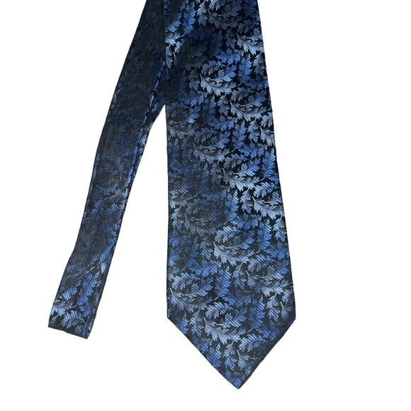 Bachrach Tie in Variegated Blue Leaf Print in Italian Silk - Picture 1 of 4